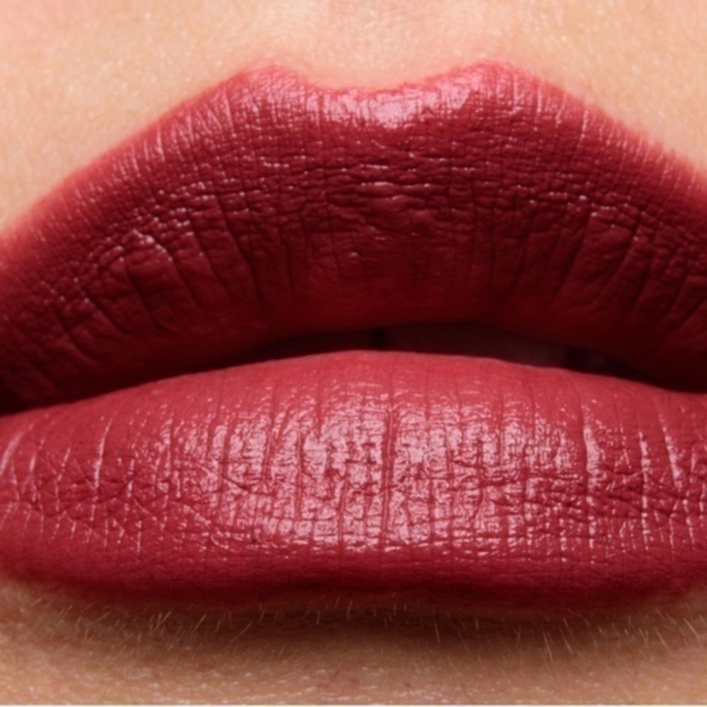 Clinique Even Better Pop Lip Colour Foundation Lipstick- Embrace Me
